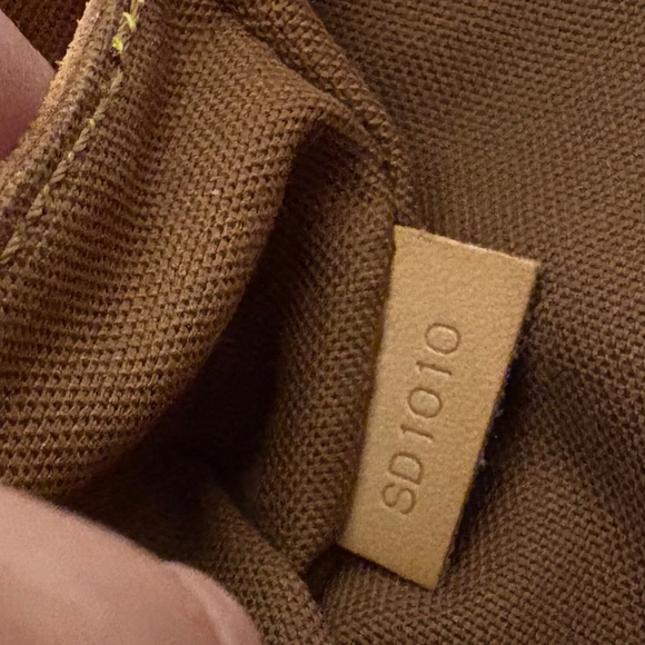 Authentic Louis Vuitton Monogram Alma Hand Bag Purse Crossbody & Charm & Twilly - Picture 6 of 15